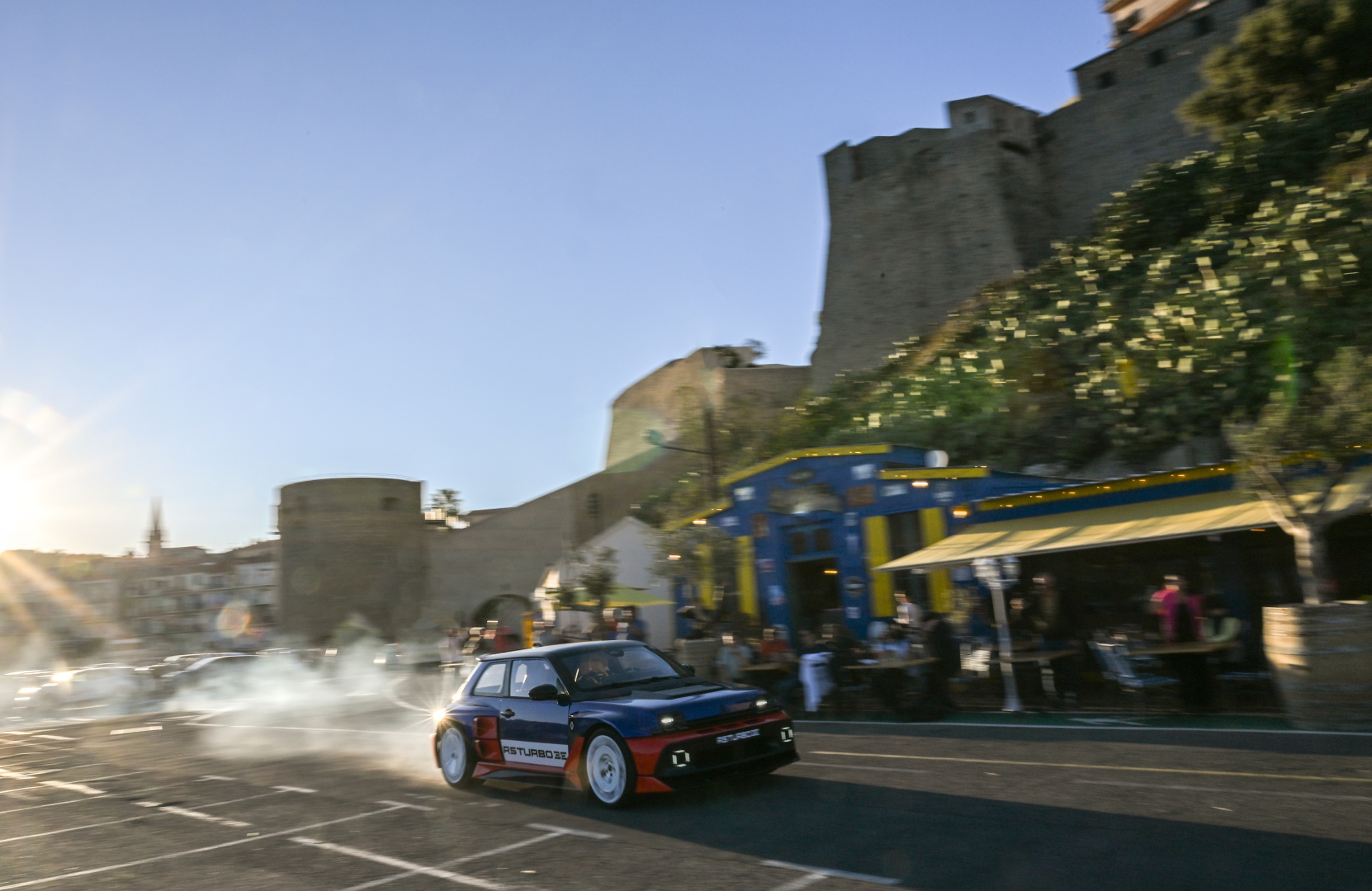 SMALL_Renault 5 Turbo 3E at the historic Tour de Corse (29)